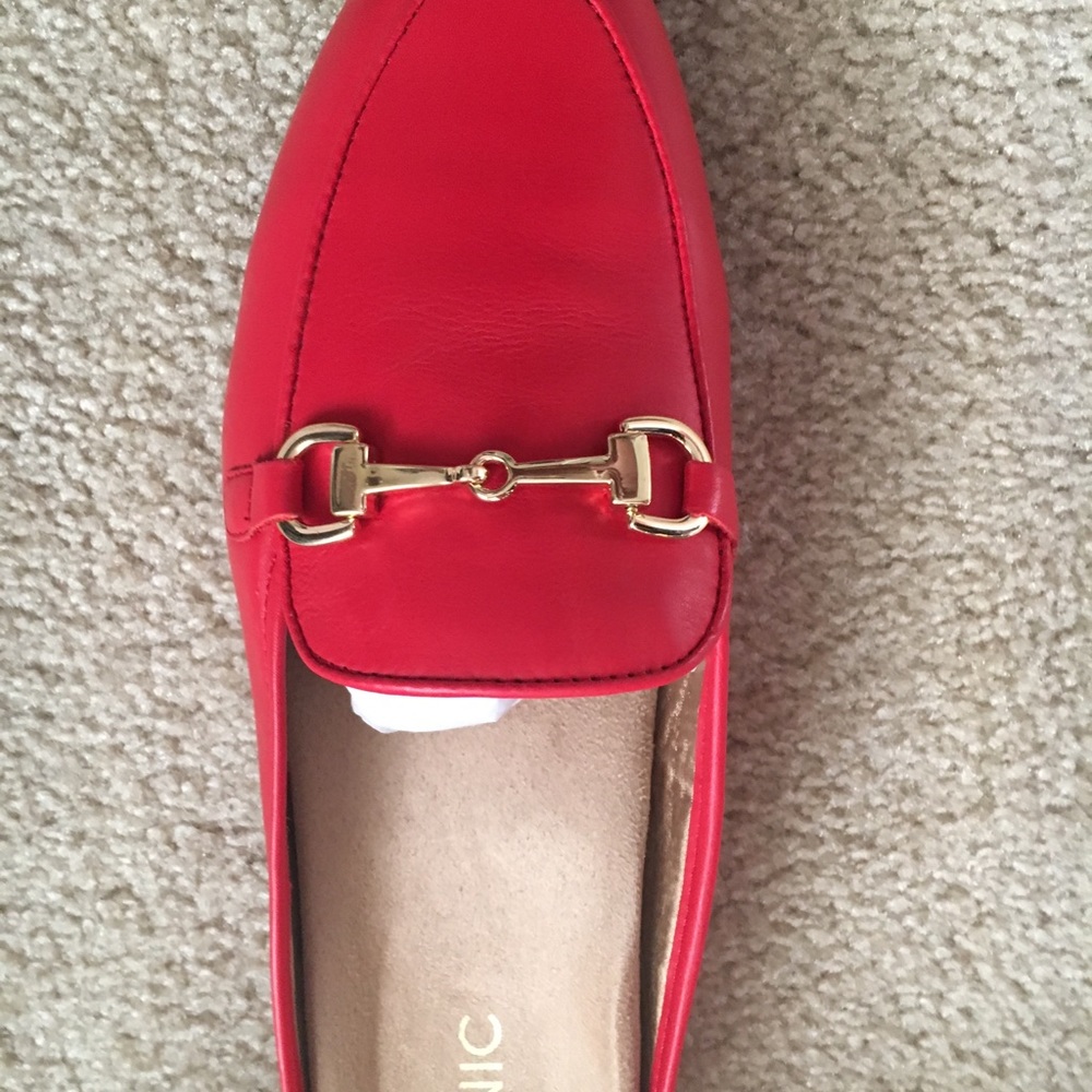 Brand New Vionic Slides